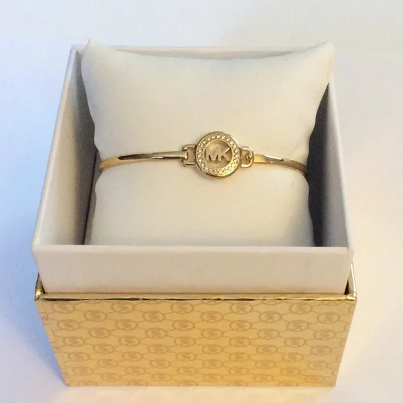 Authentic Michael Kors Logo Bracelet NWT - Picture 3 of 7